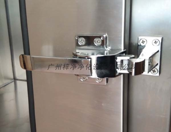 电子互锁传递窗优质、坚固的门把手