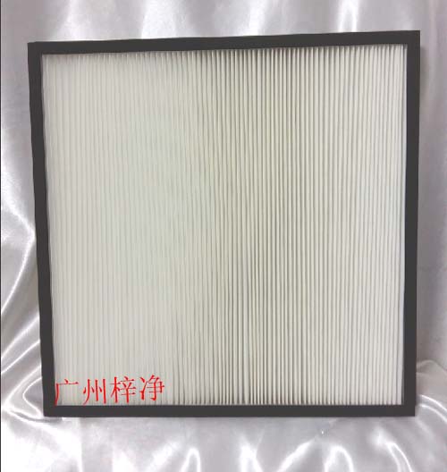 板式中效过滤器设计特点：风量大、阻力小、结构坚固、可重复清洁使用。