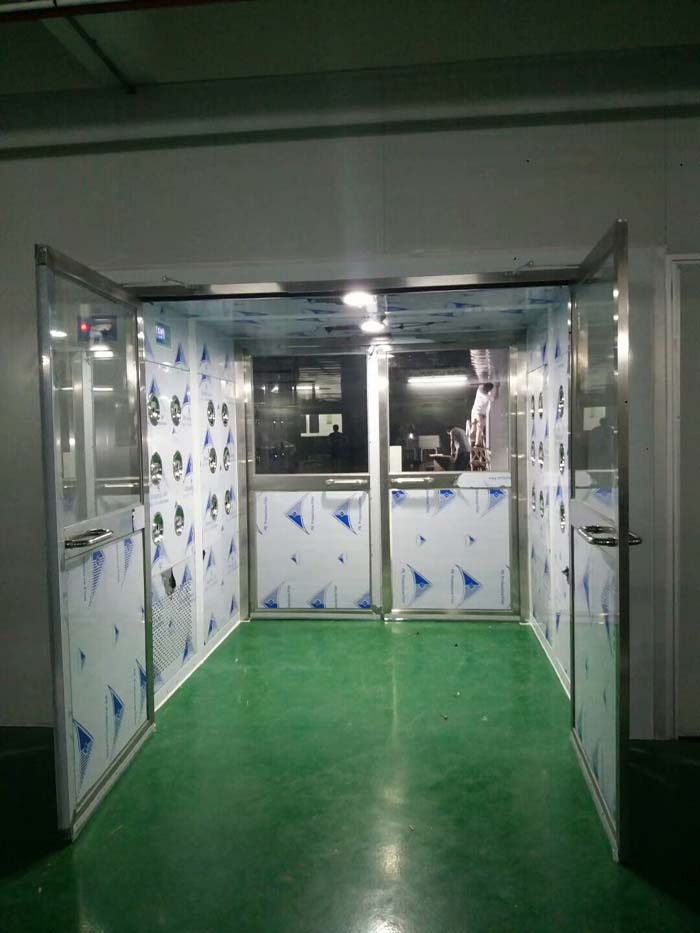 货淋室安装中 货淋室安装中