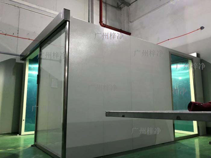 风淋室是医疗设备生产车间中不可或缺的洁净设备