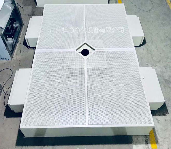 层流送风天花通过高效过滤器过滤后的空气以均匀流速向下送风
