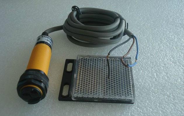 E3F-R2N1风淋室光电开关
