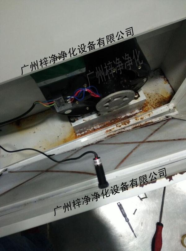 腐蚀环境下的风淋室检修口2