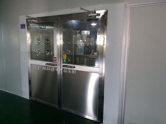 锂电池行业车间风淋室选择要点