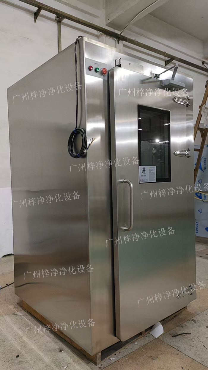  高端满焊接风淋室的详细介绍