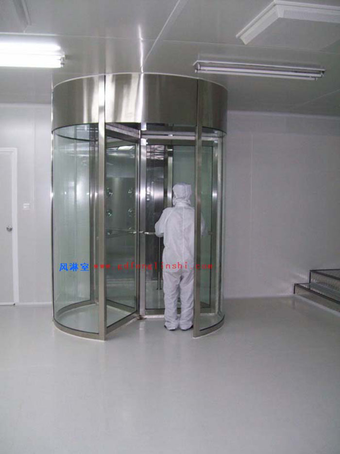 风淋室是医疗设备生产车间中不可或缺的洁净设备